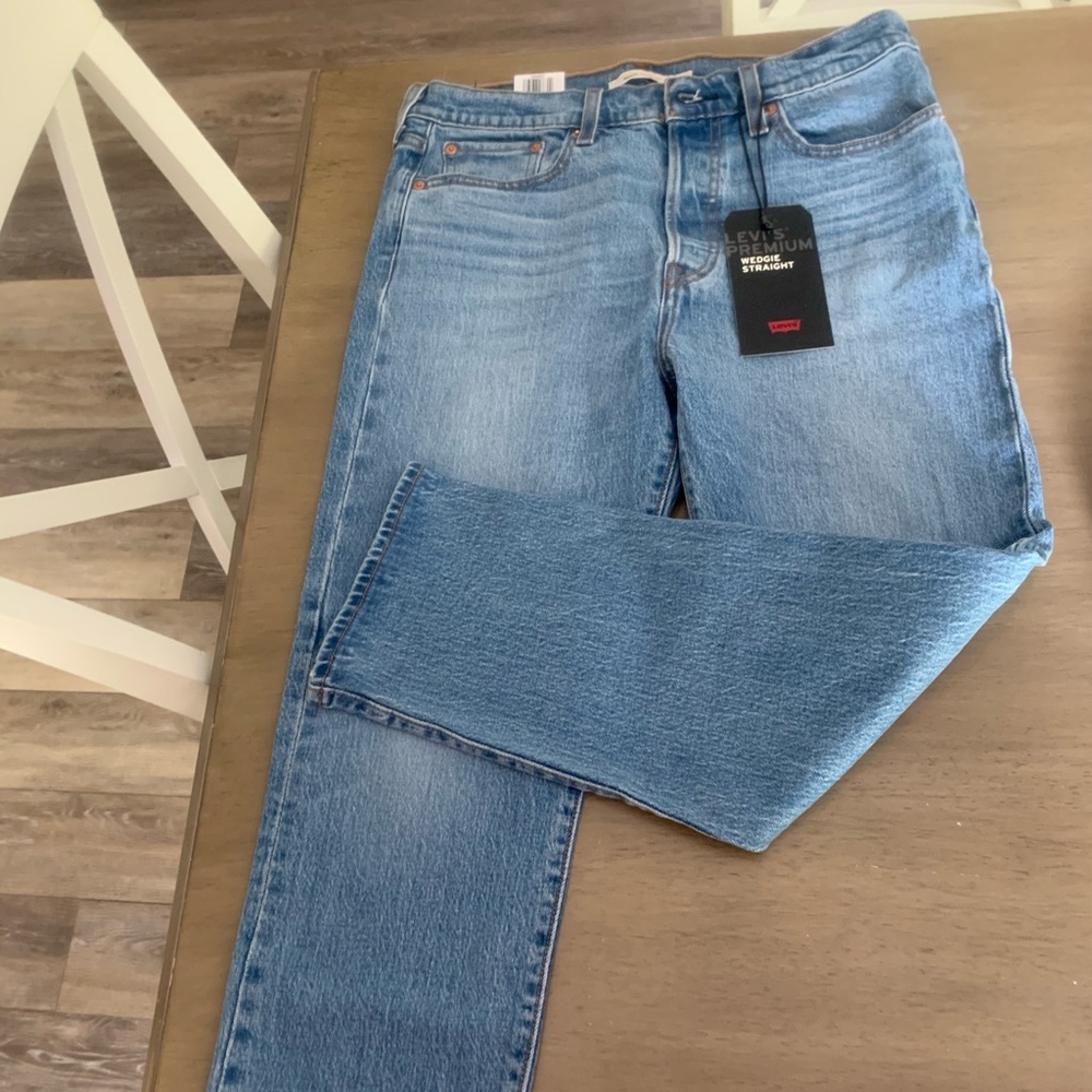 Levi jeans